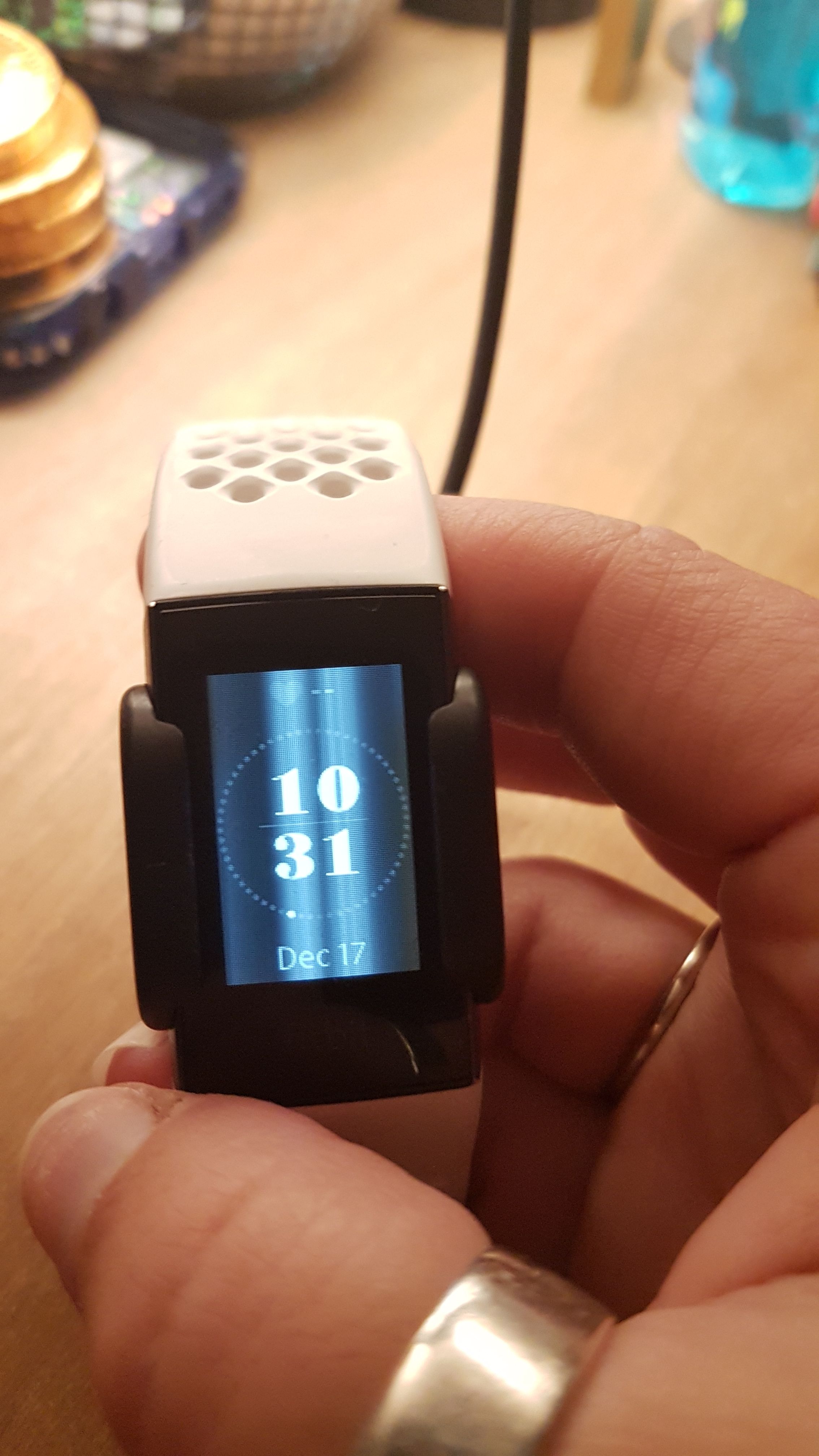 No display on online my fitbit charge 3