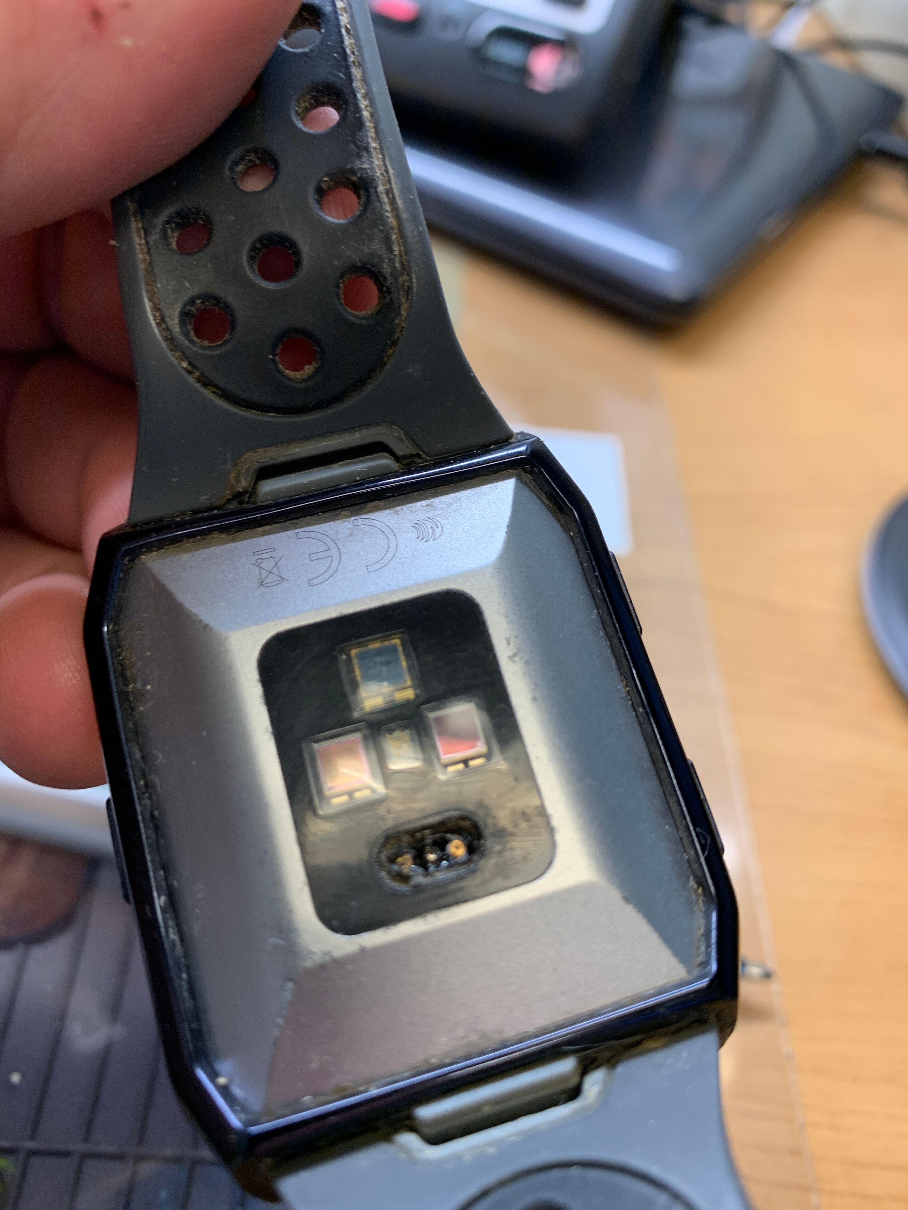 fitbit watch not charging