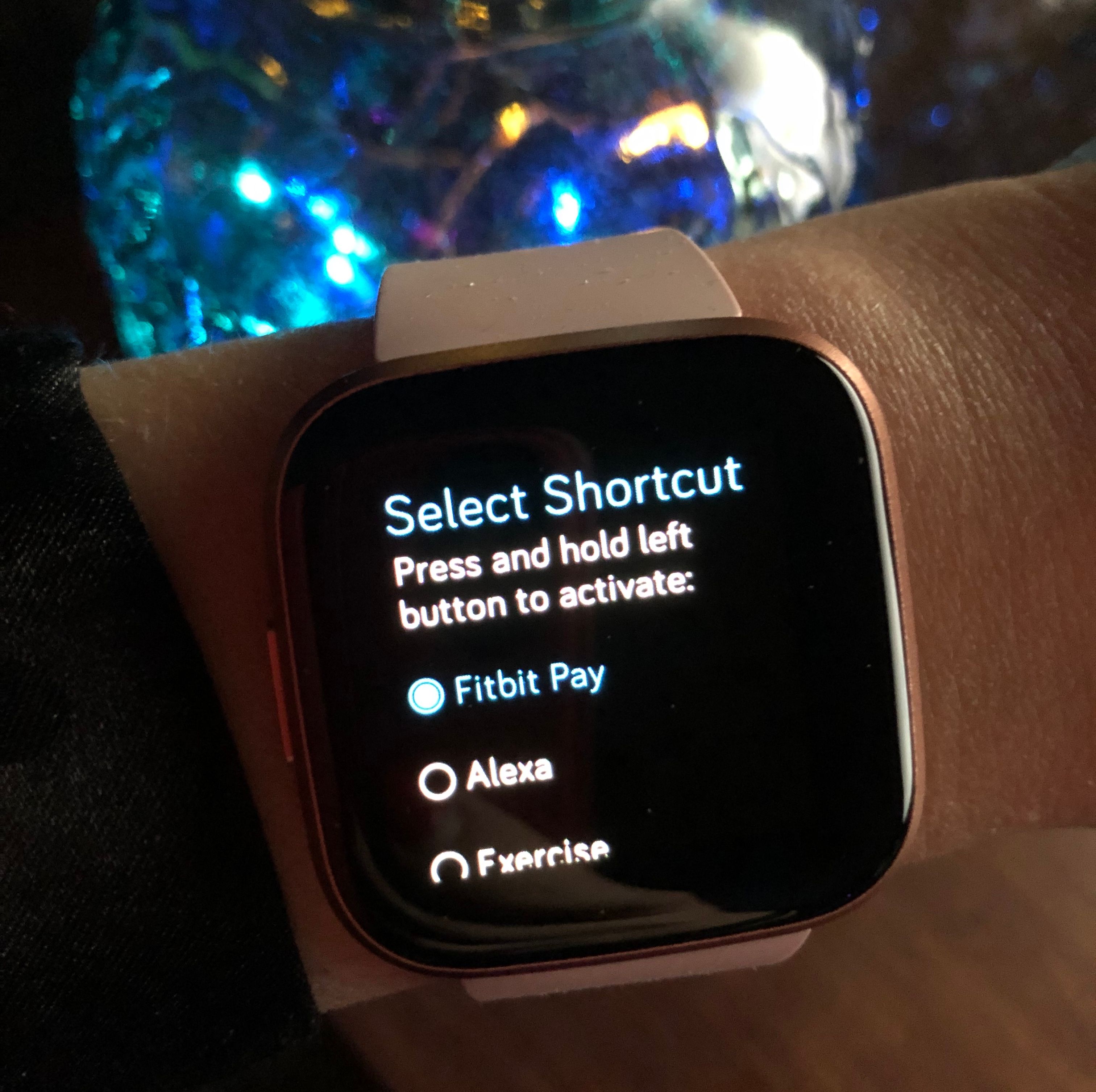 how do i change shortcuts on my fitbit versa