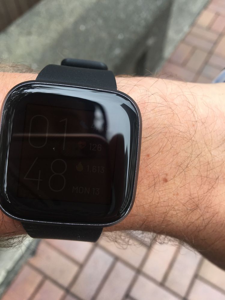 Fitbit versa display outlet options