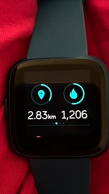 Fitbit versa lite discount sync with iphone