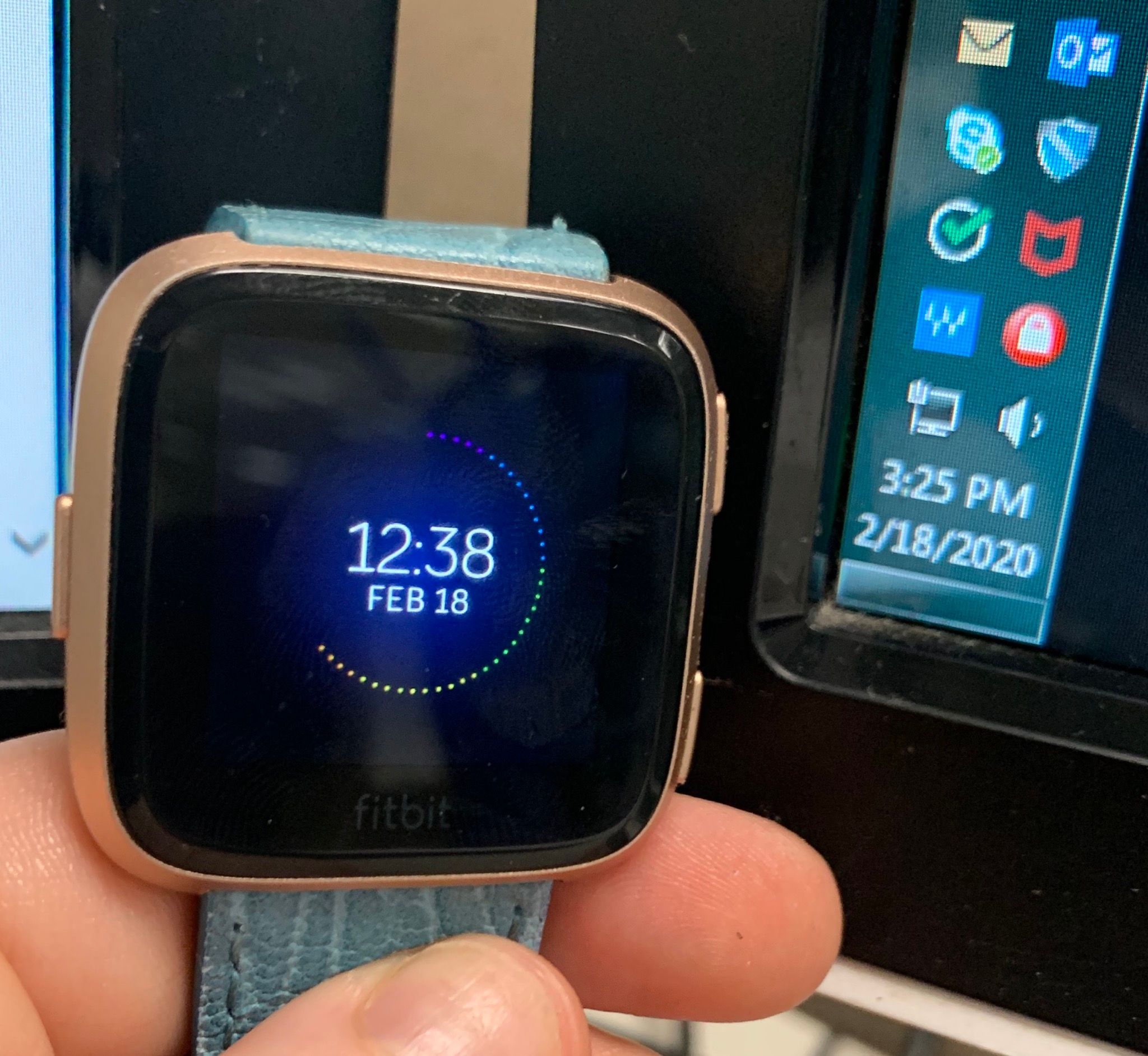 fitbit versa update slow