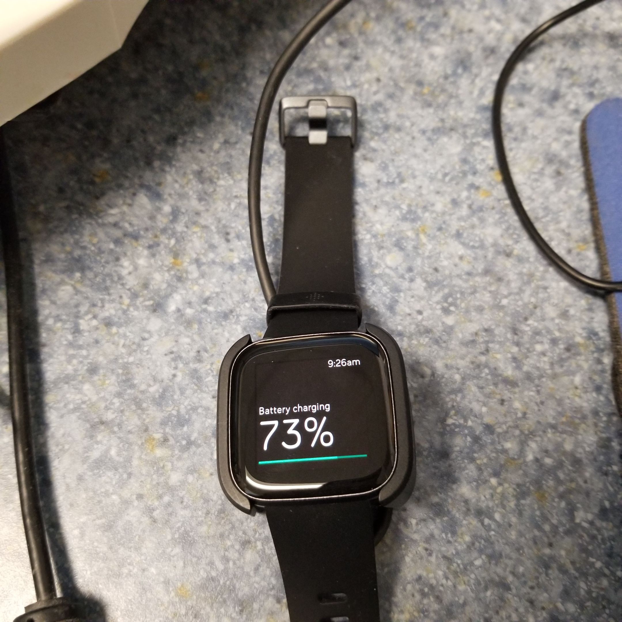 does the fitbit versa and versa 2 use the same charger