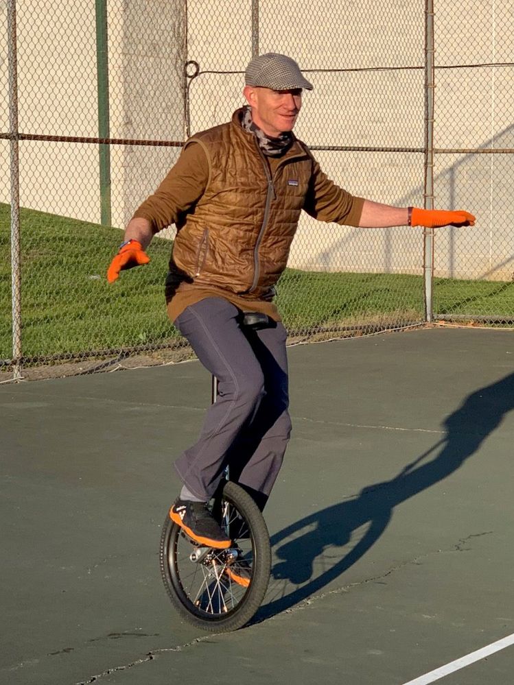 Day 23 with a unicycle and I've kind of got it ..