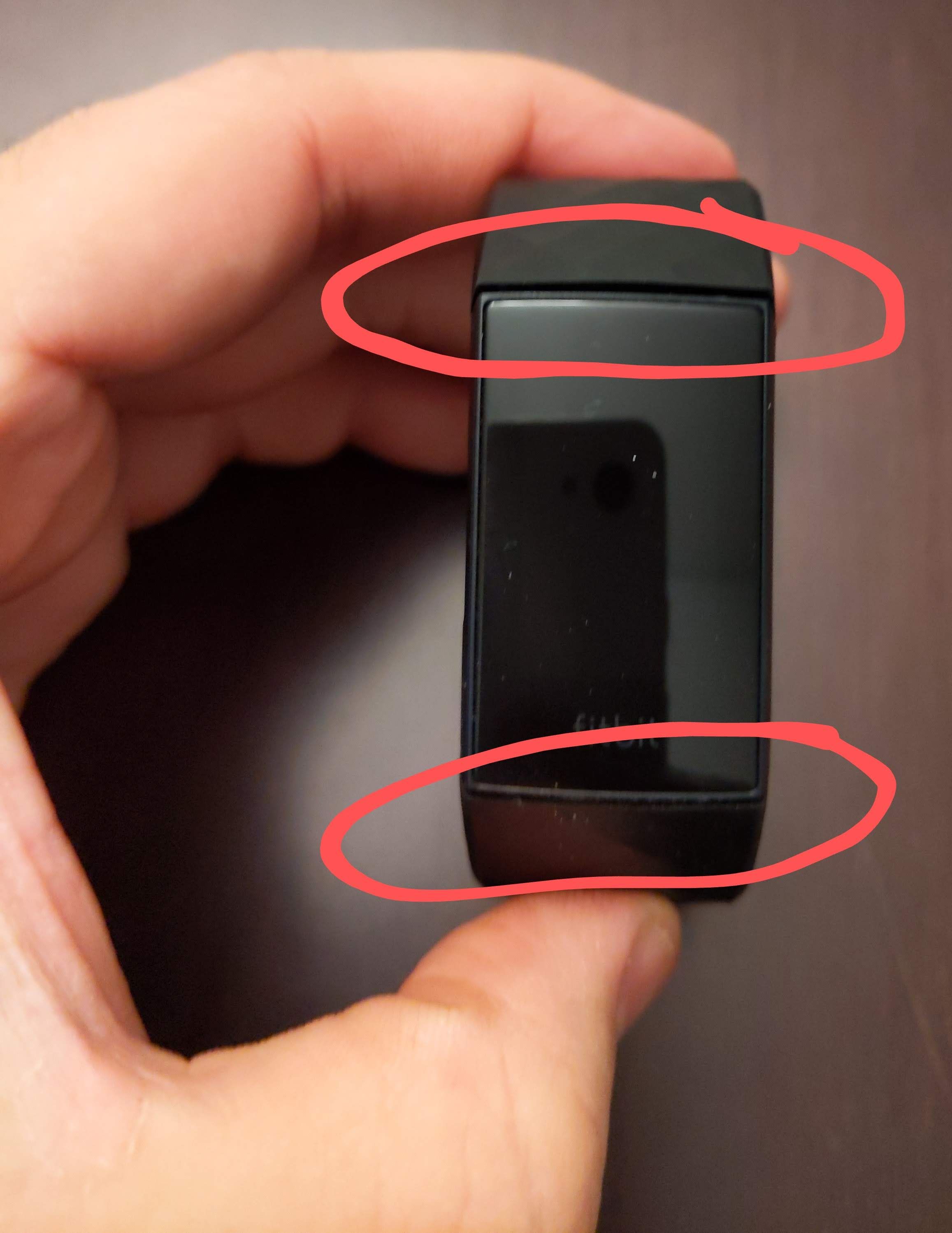 fitbit charge 4 strap gap