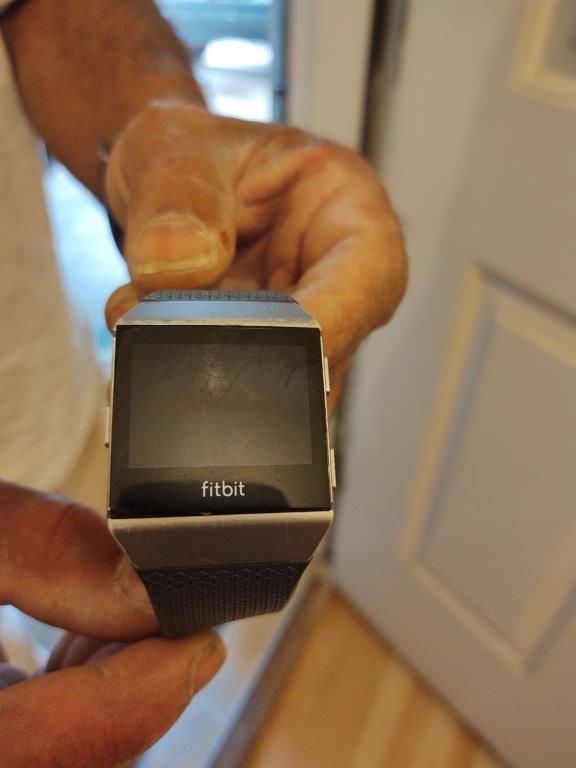 Fitbit Ionic Screen Off 2020-06-26.jpg
