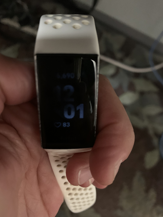 fitbit charge 3 screen