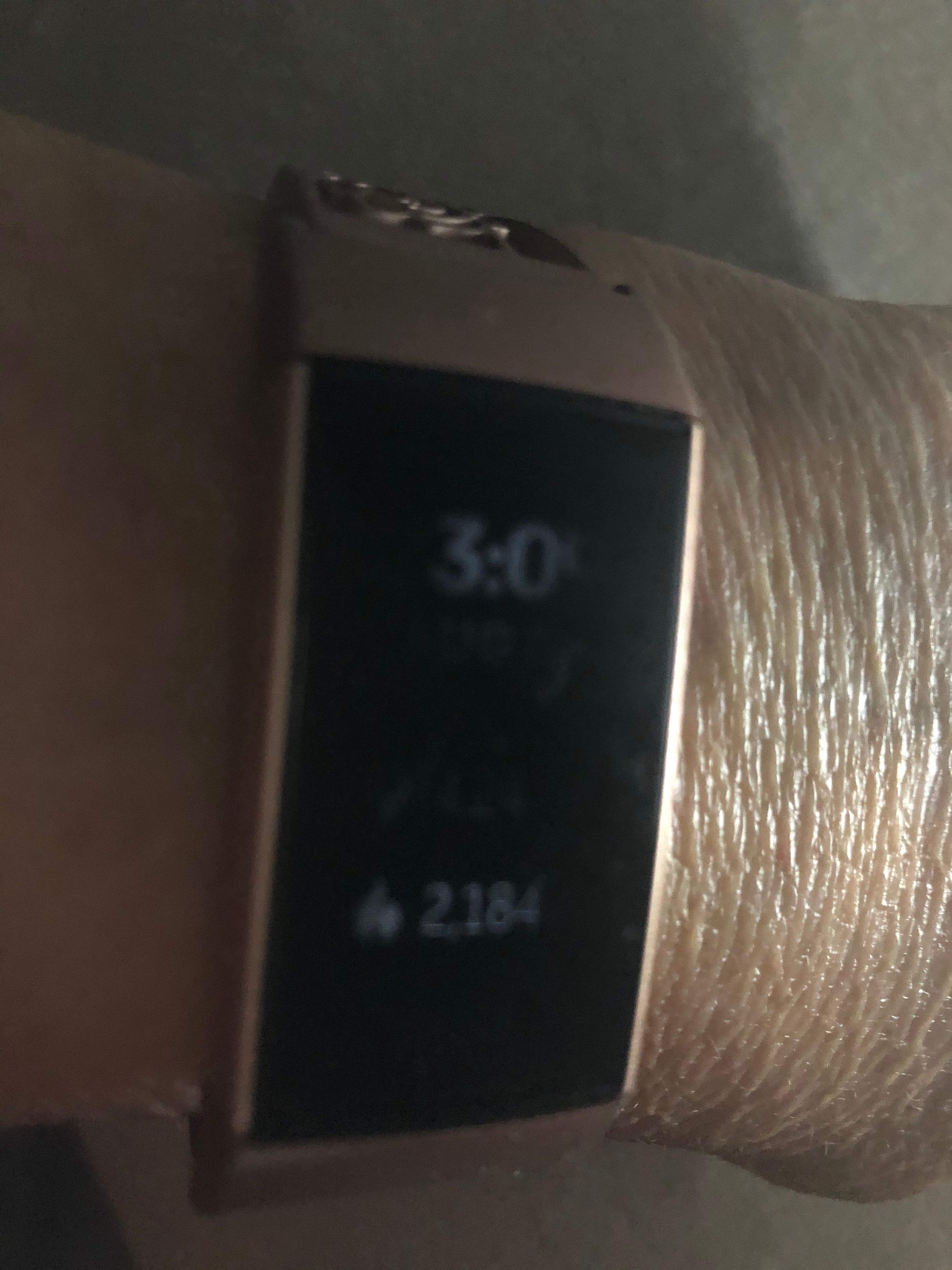 fitbit charge 3 display fading