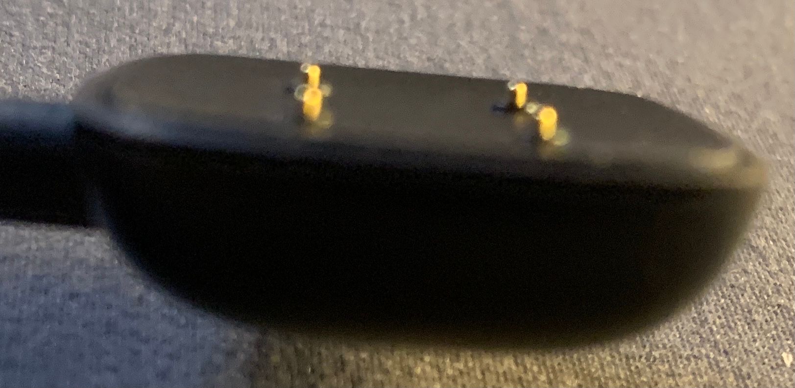 Fitbit versa charger not working new arrivals