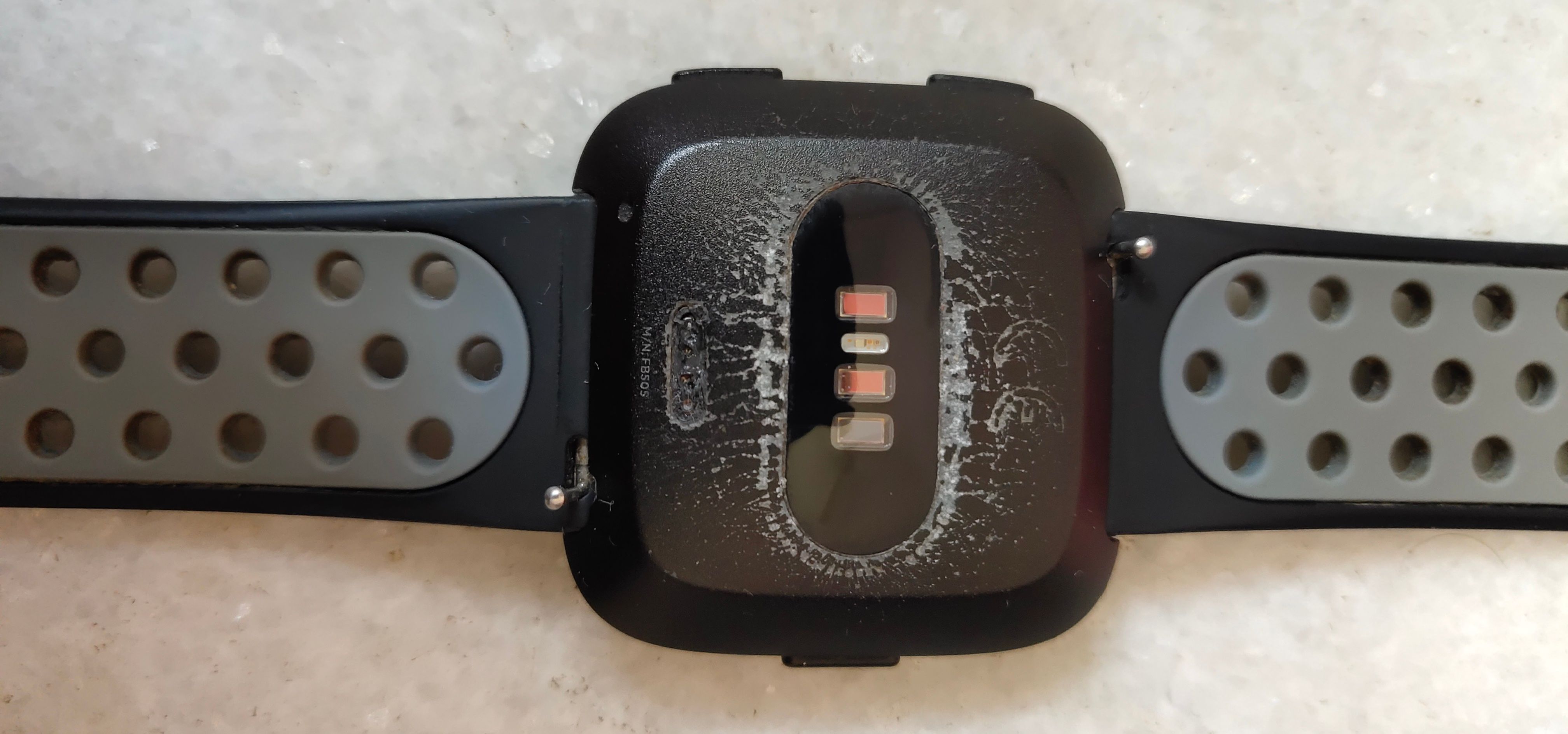 Sunscreen corroded versa 3 sensor cover : r/fitbit