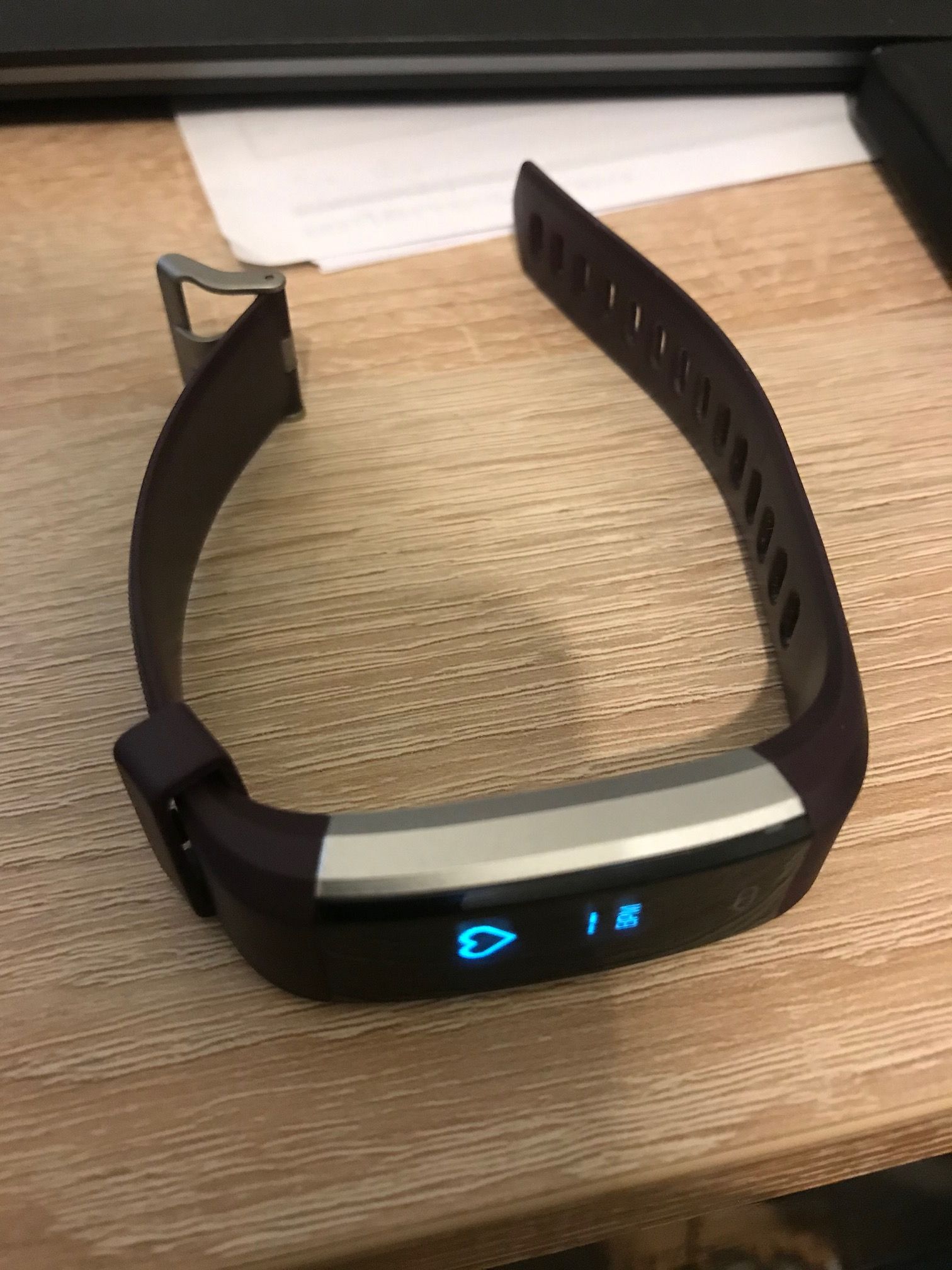 Fitbit alta best sale hr not working