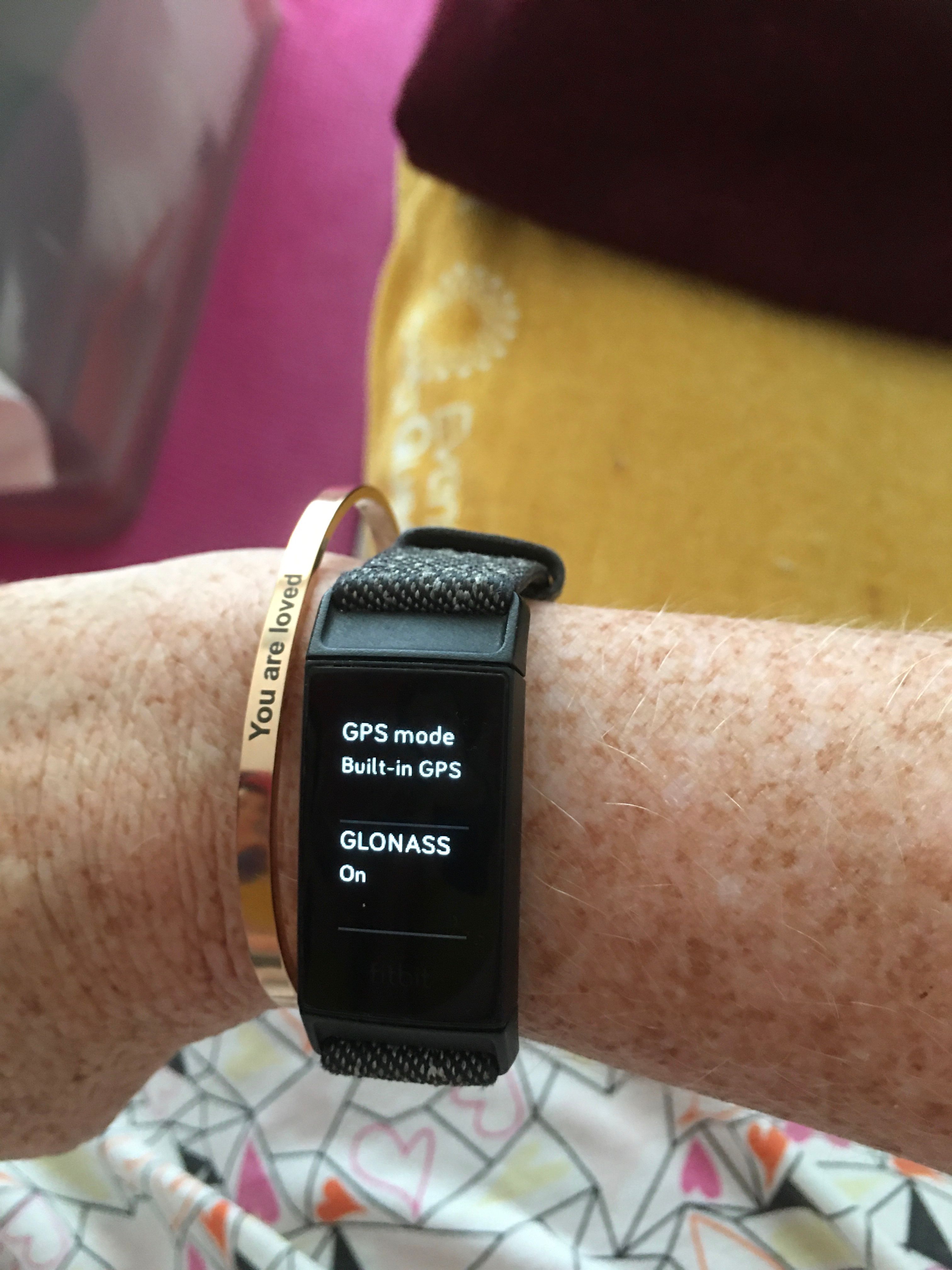 glonass fitbit charge 4