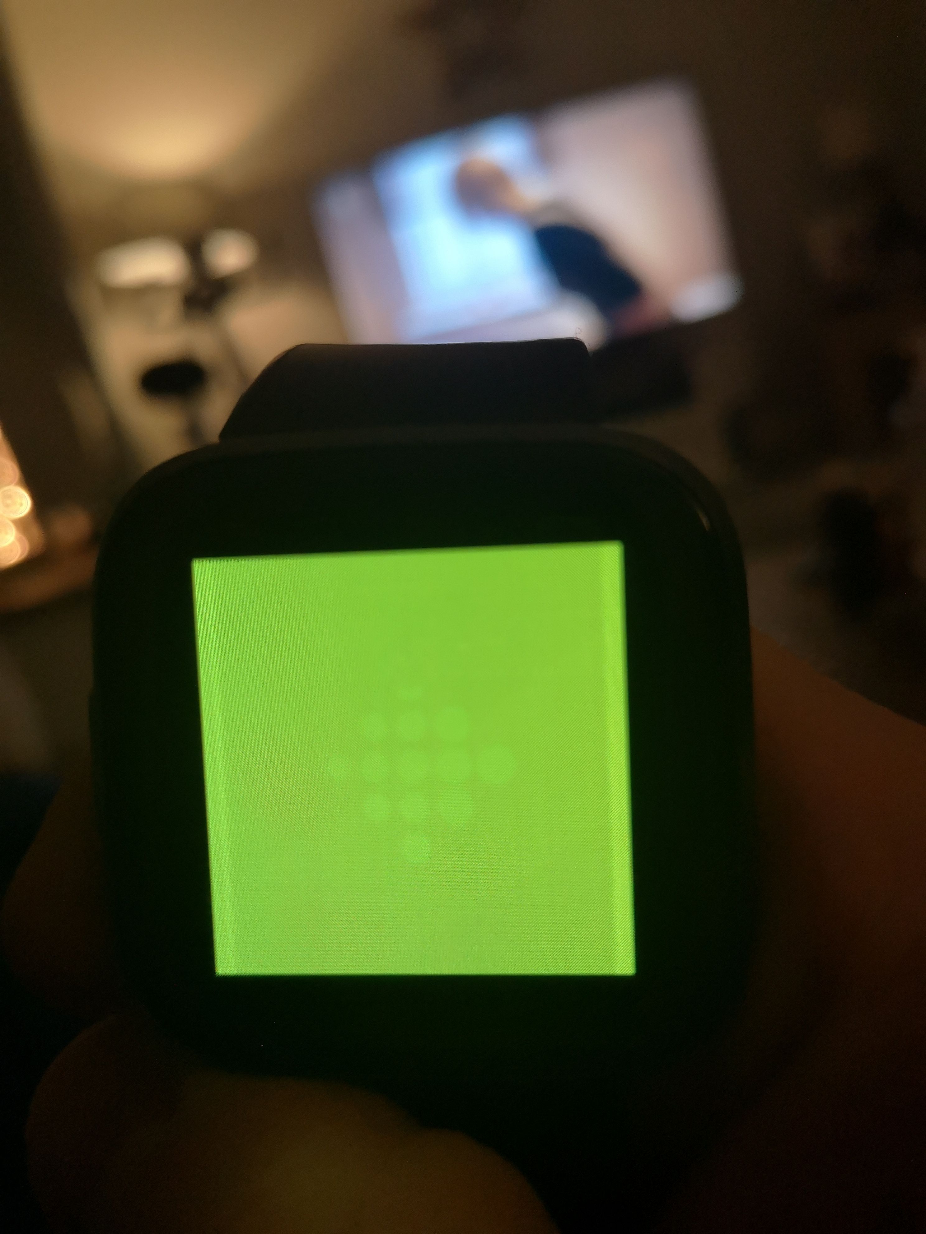 My fitbit versa display is not working hot sale