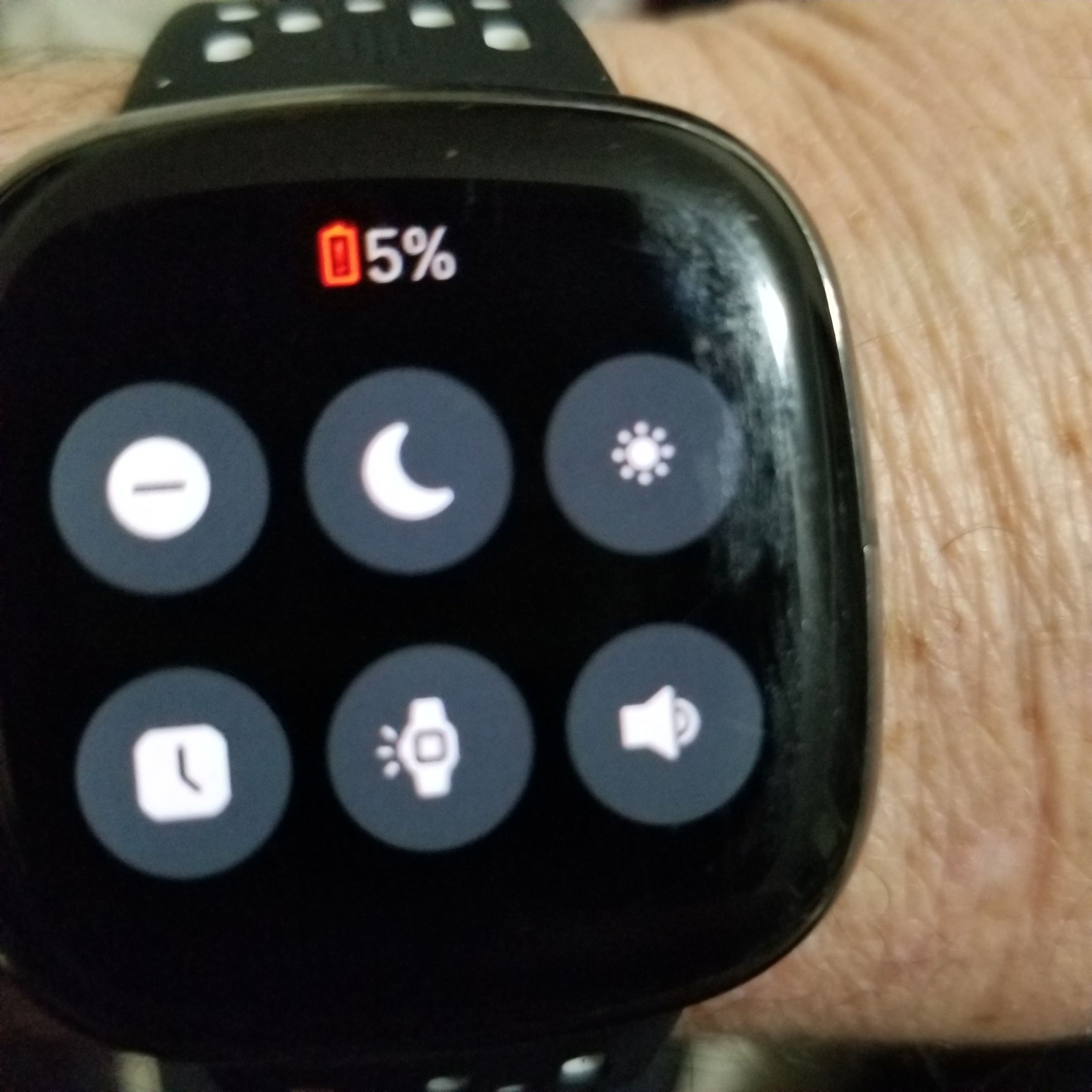 Solved How do I disable screen wake on Versa 3? (Screen t... Fitbit