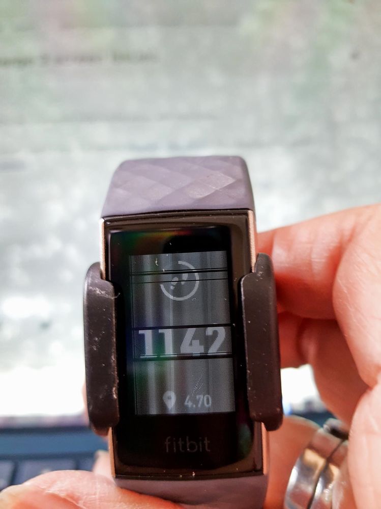 Display on fitbit discount charge 3 not working