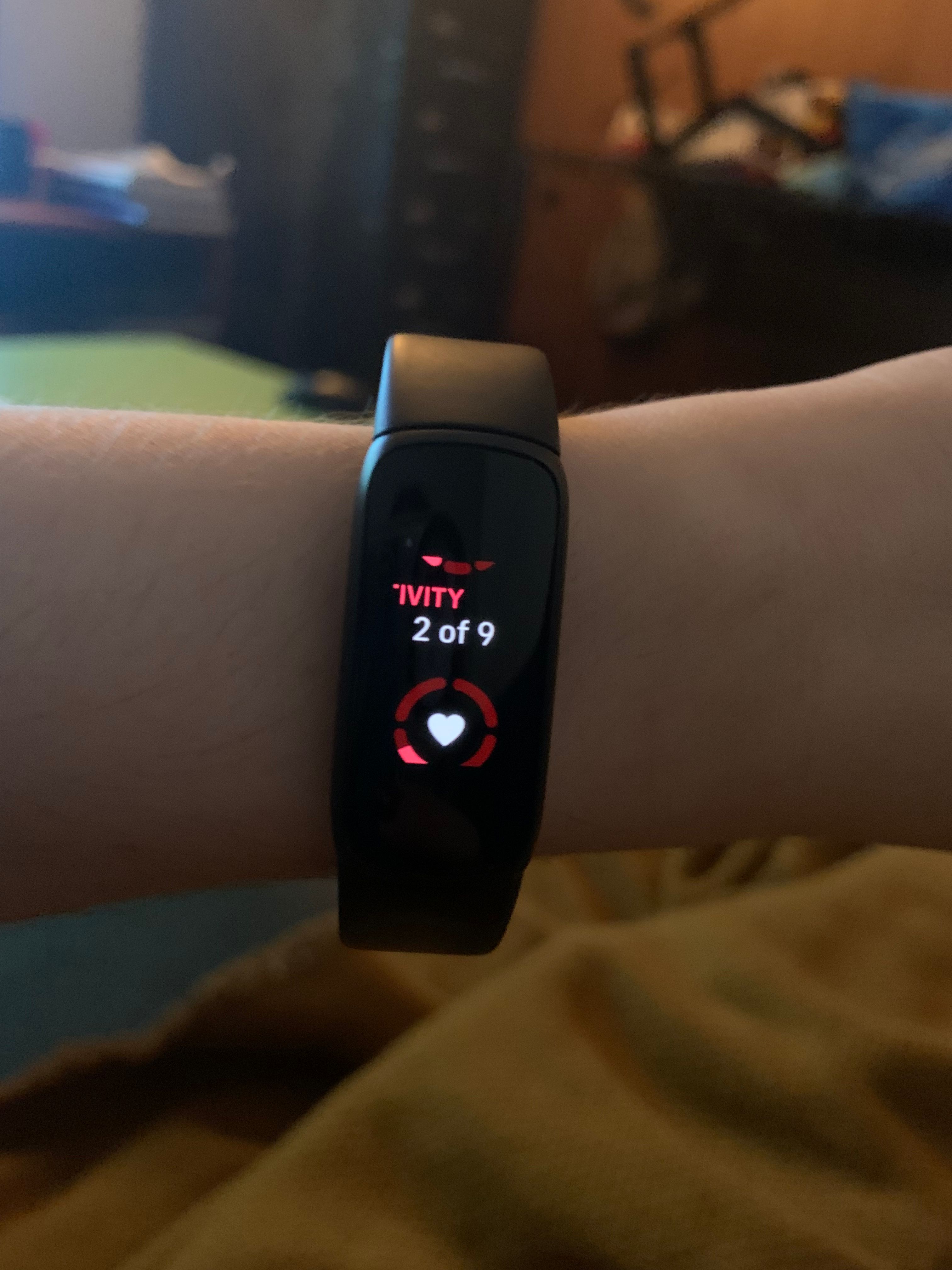 Fitbit Luxe Gets SpO2 Tracking and Always-on Display Update