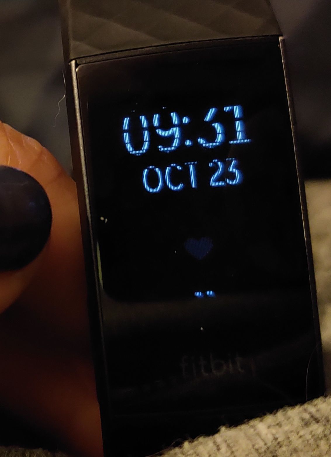 Solved Vertical and horizontal lines on the Charge 3 scre... Fitbit