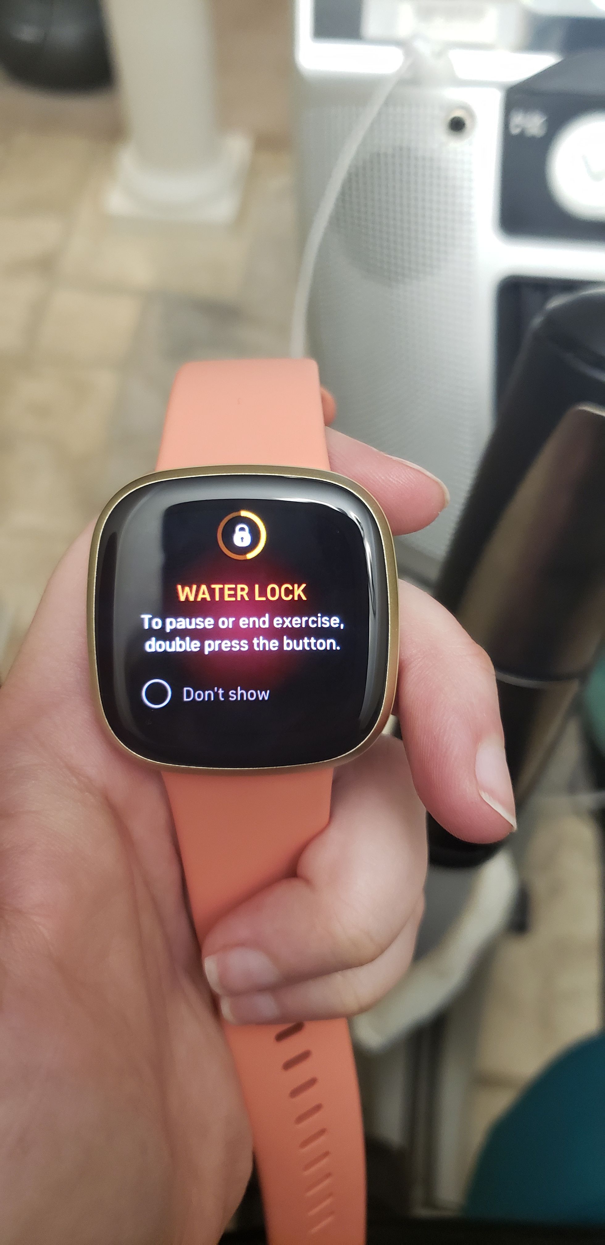 Can i swim 2025 in my fitbit versa