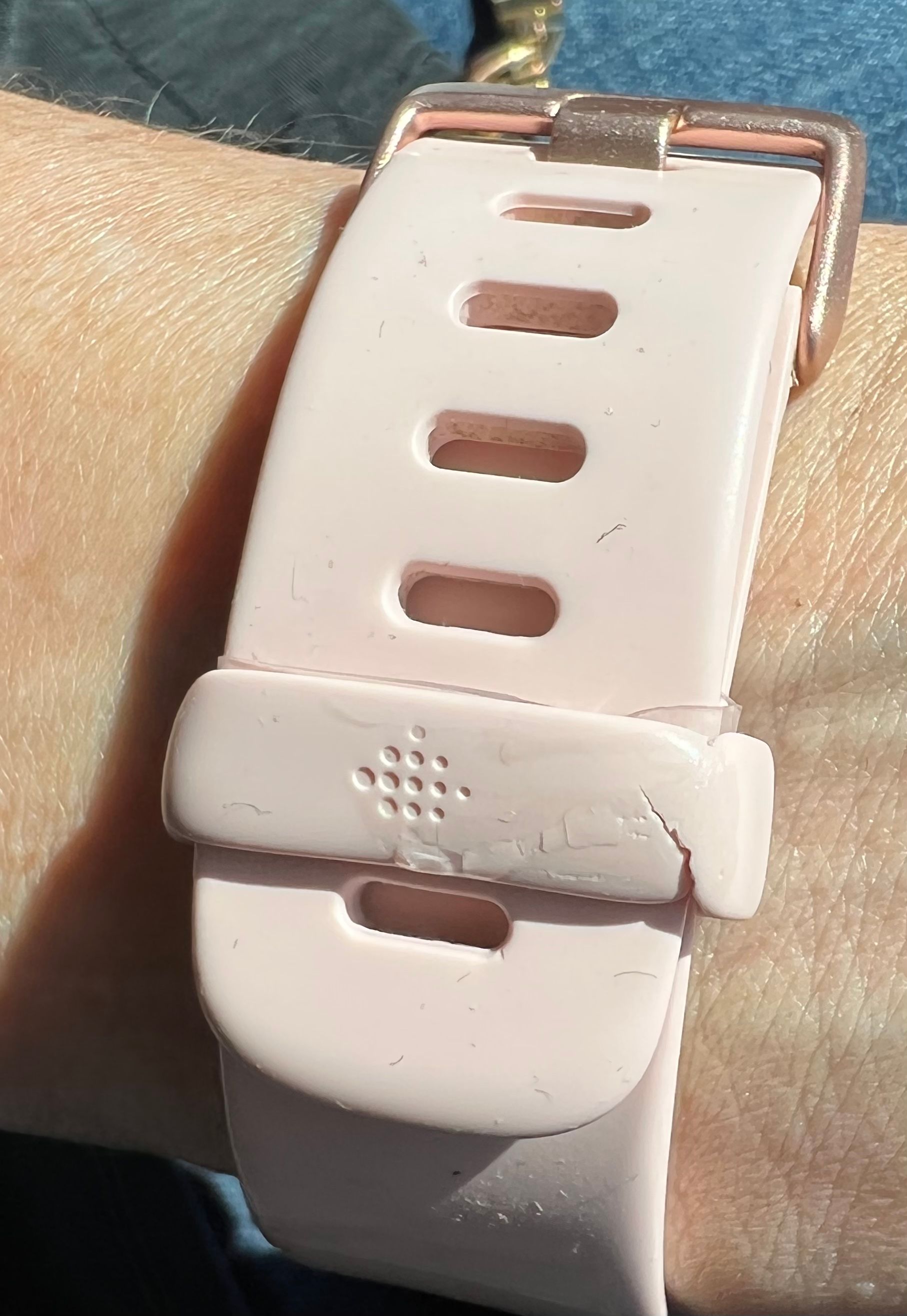 My fitbit strap broke sale