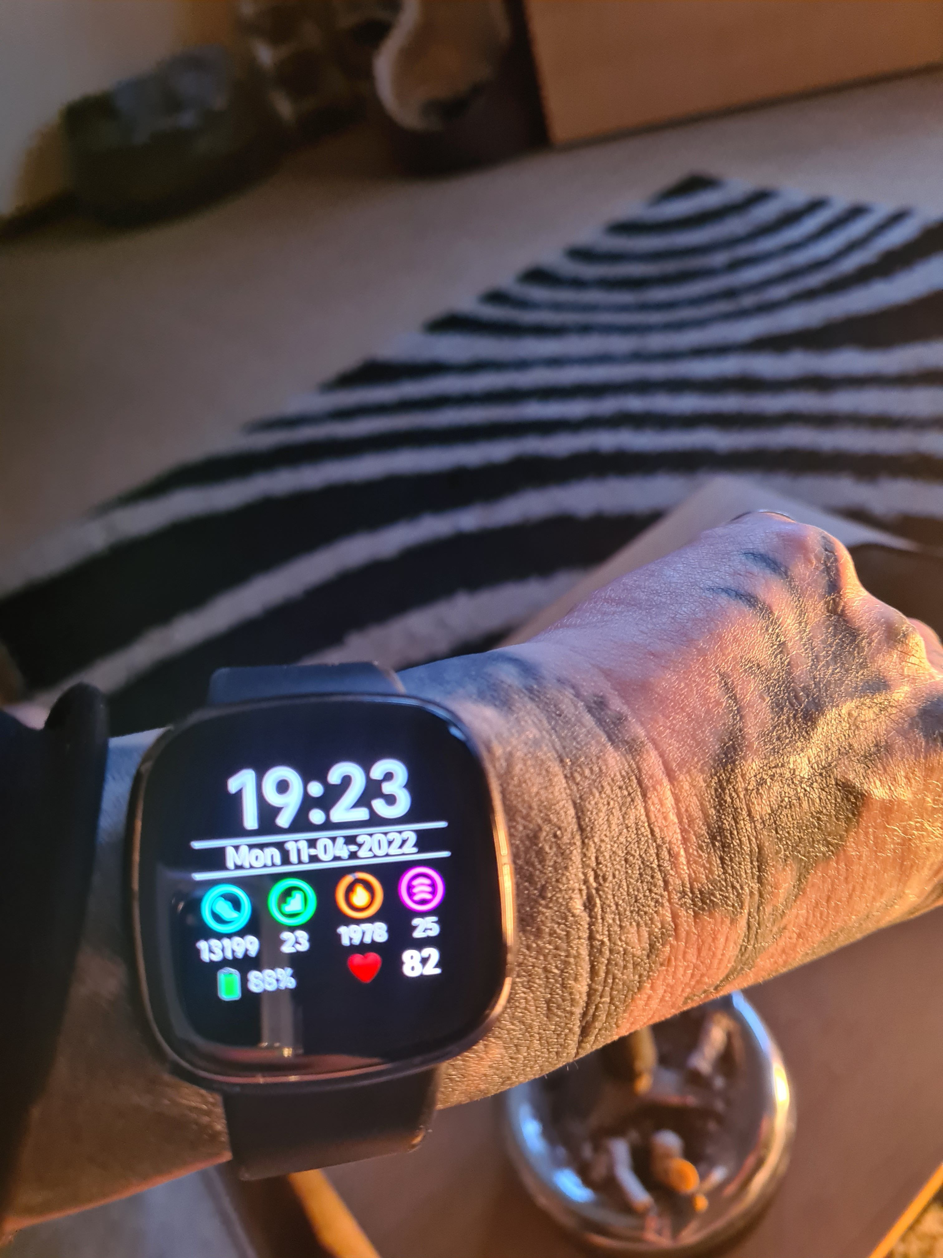 Solved: Is Versa 2 watchface larger than Versa? - Fitbit Community