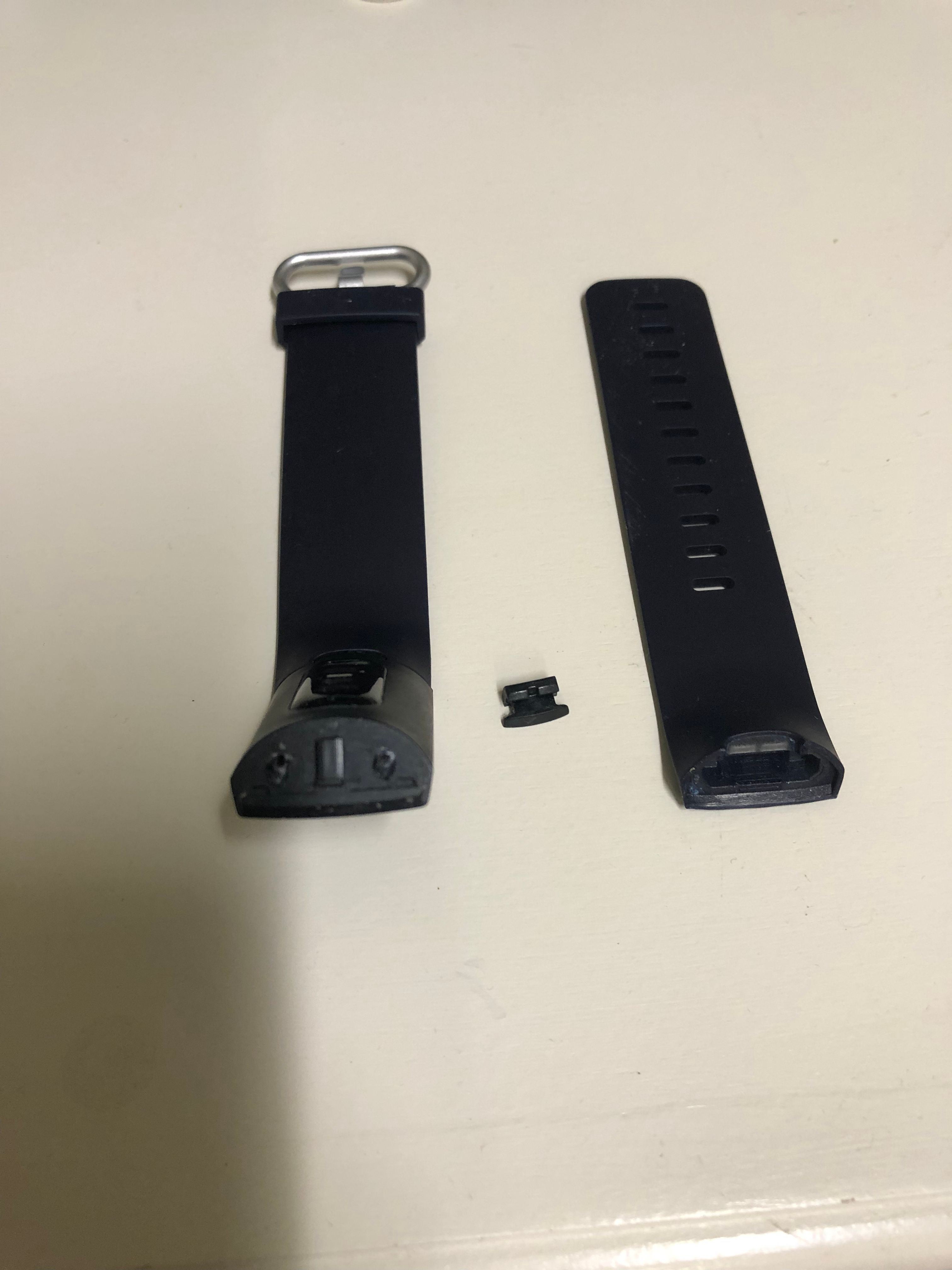 Changing strap on fitbit charge online 4