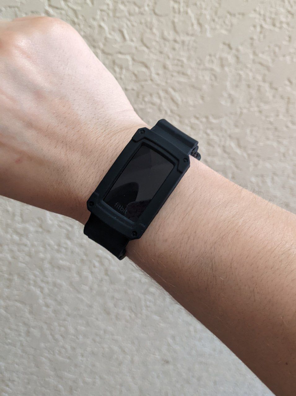 Fitbit charge discount 4 pebble only