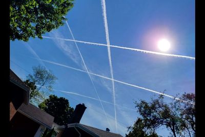 2022-08-26---sky-trails-5.jpg