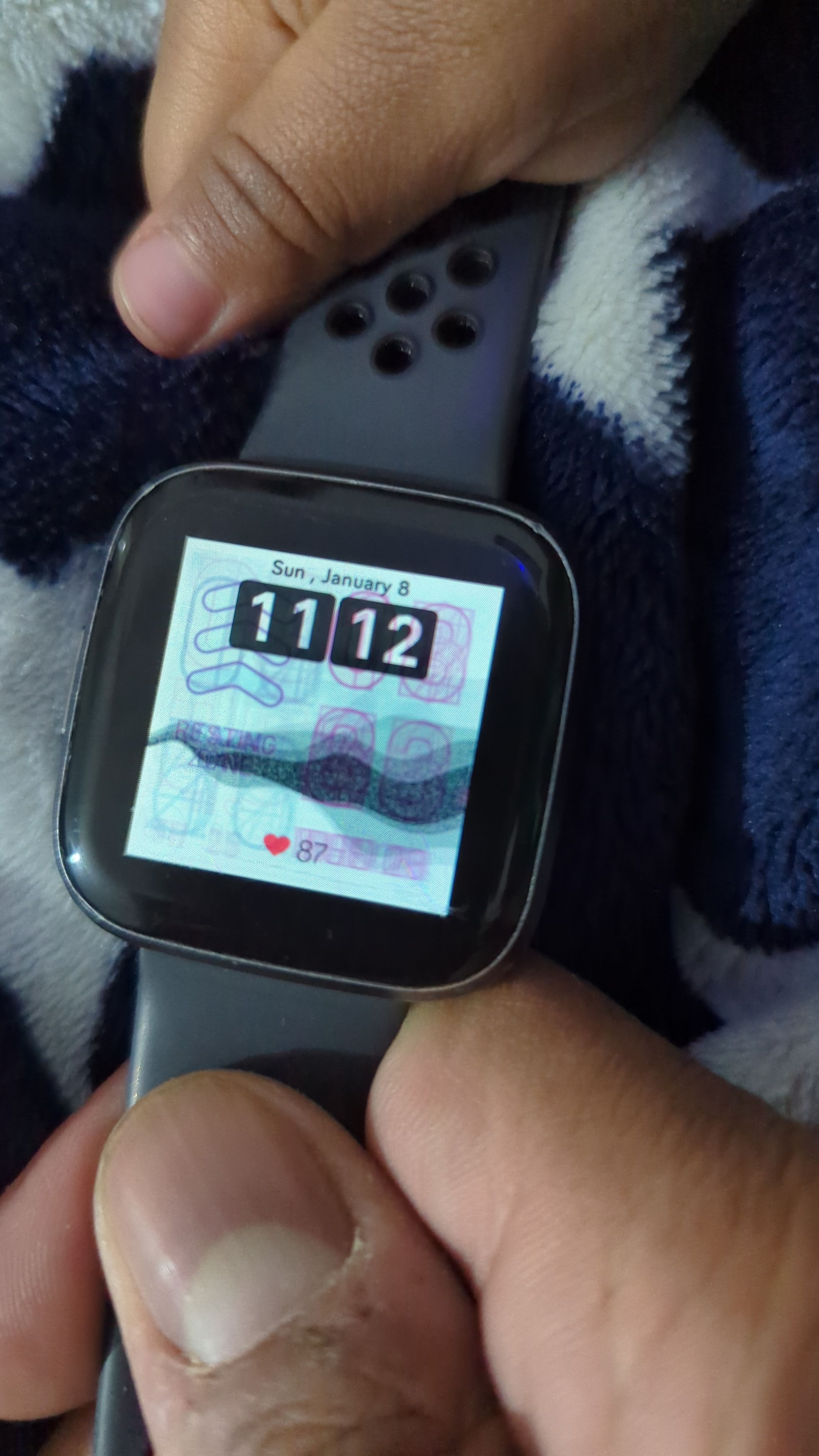 Fitbit versa store 2 screen