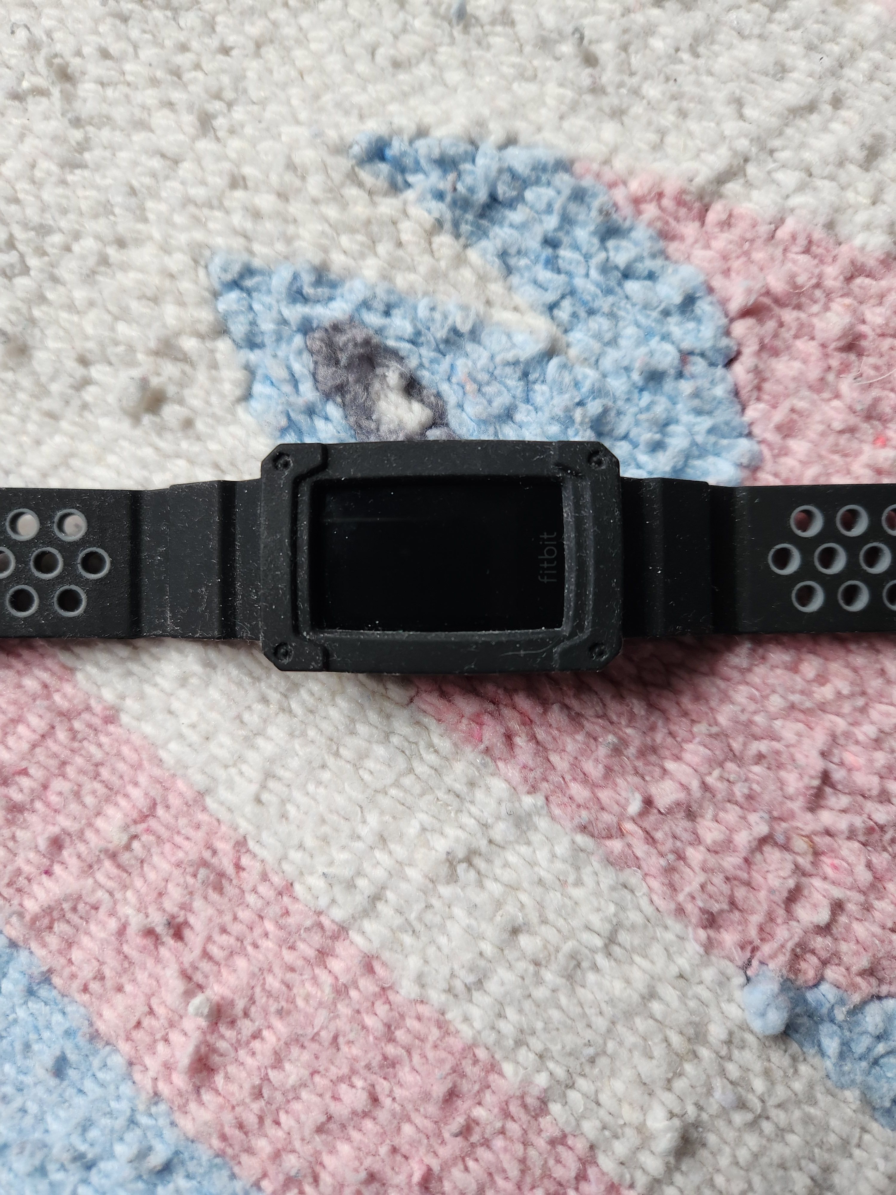 Fitbit strap broken hot sale