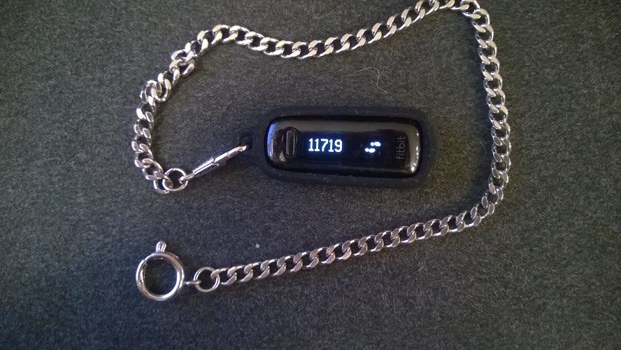 fitbitone-clip.jpg