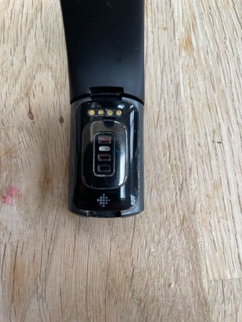 Fitbit Charge5.jpg