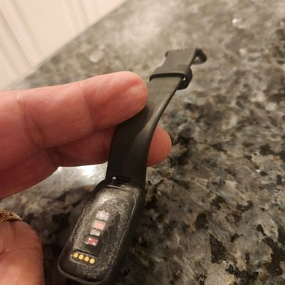 fitbitshare_1860994059.JPEG