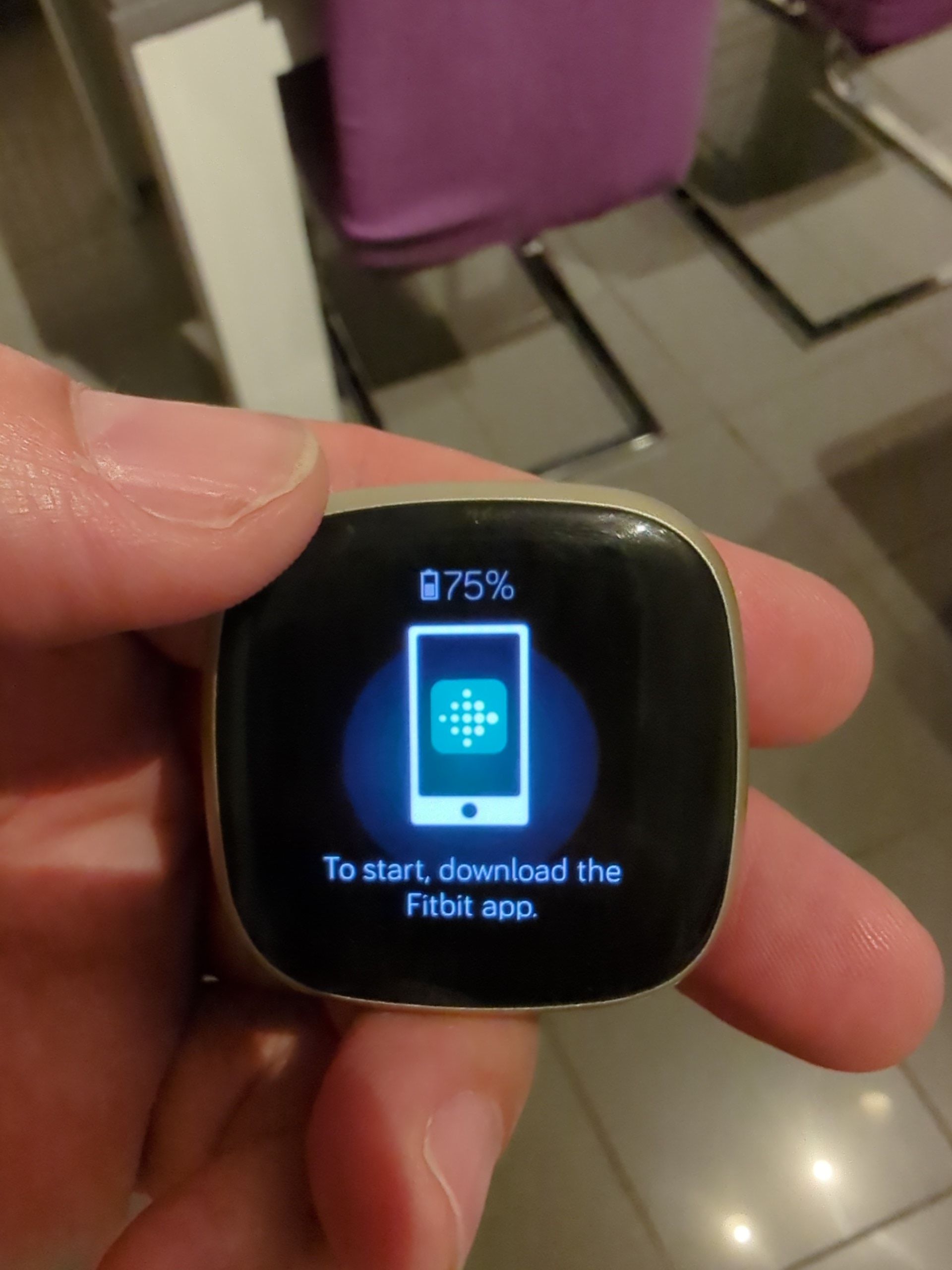 Versa 3 asks for installing the app Fitbit Community