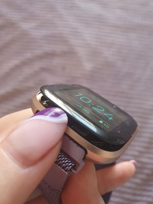 Fitbit versa screen coming 2024 off