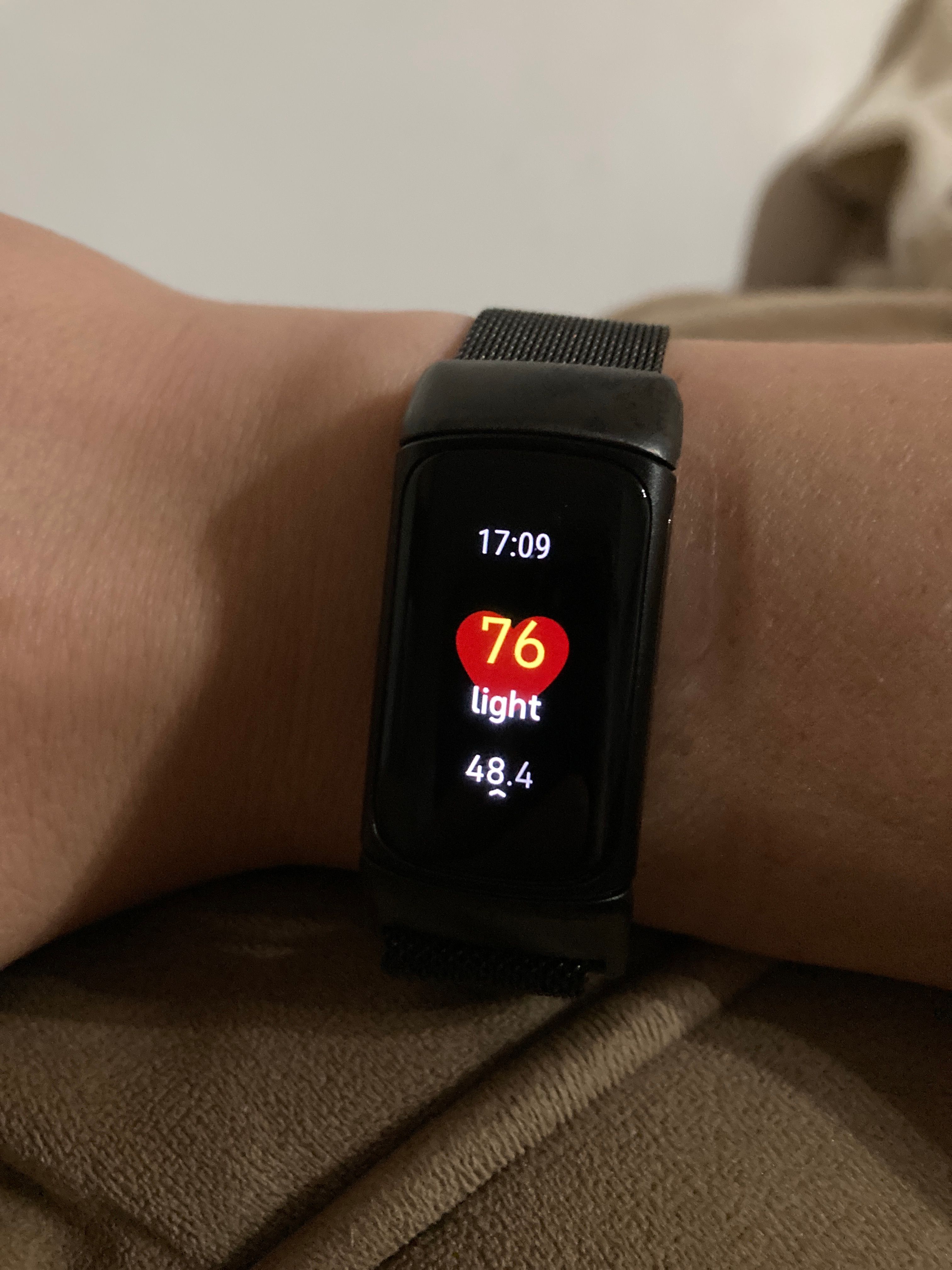 How to customize top display during a workout sess. Fitbit Community