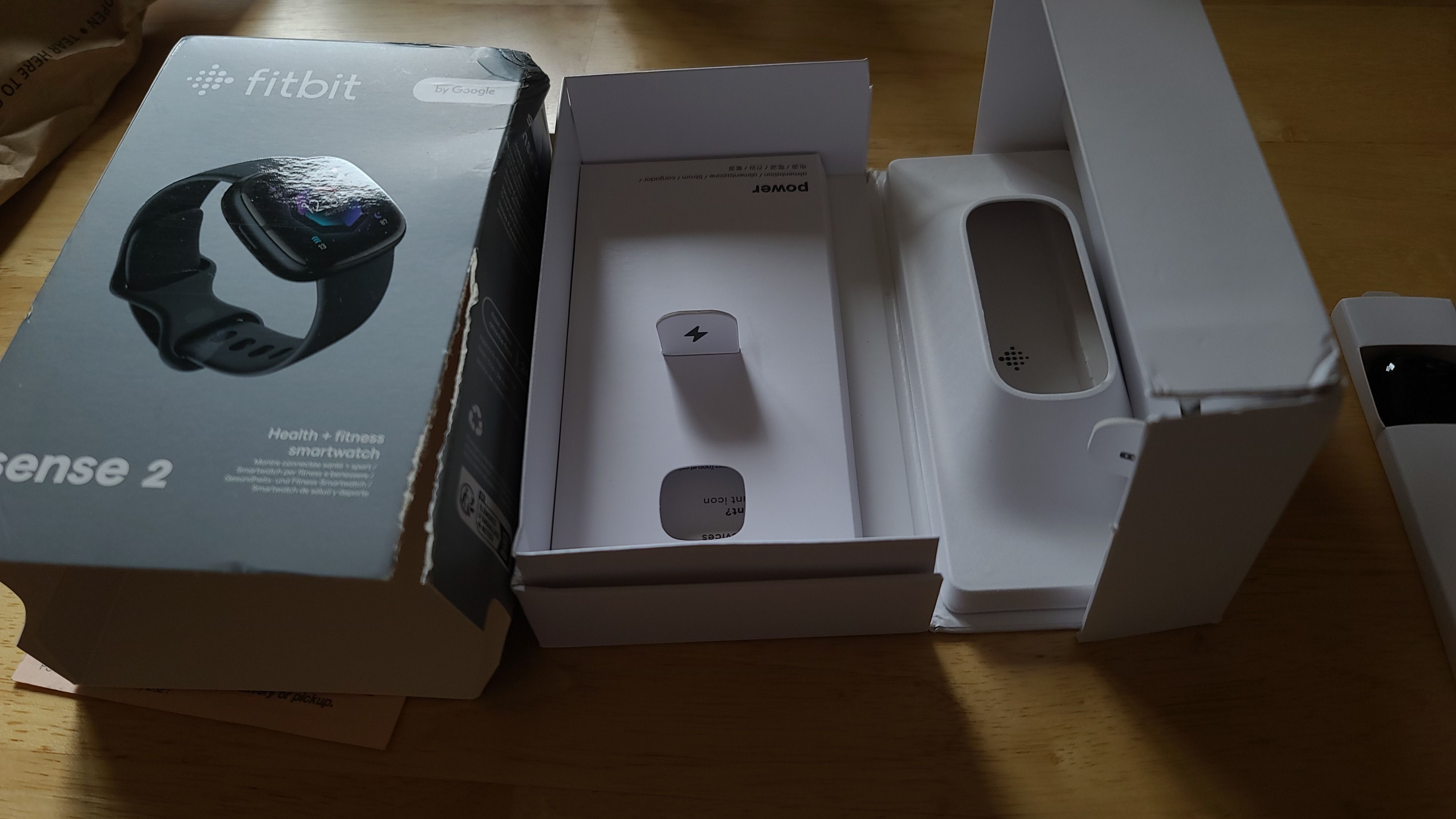 Outlet Fitbit Sense (original box)