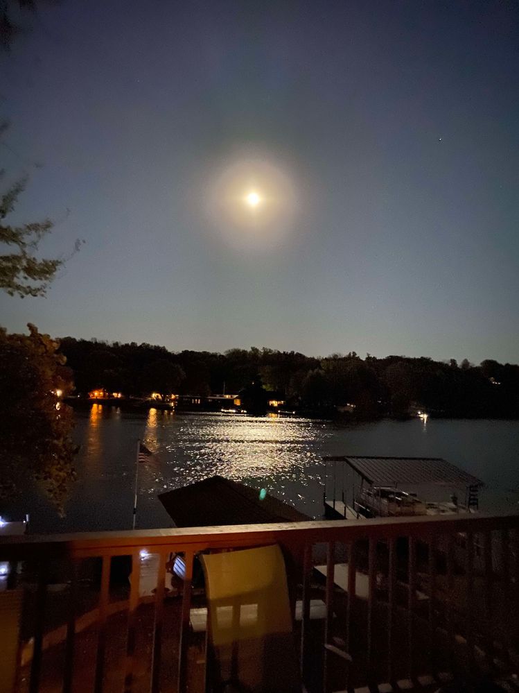 Lake moon.jpeg