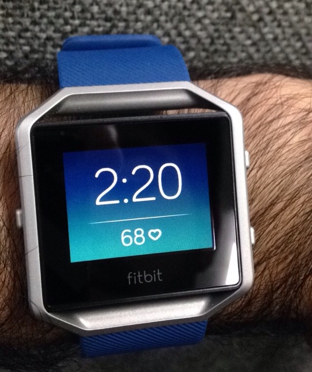 how to change the clock on fitbit blaze