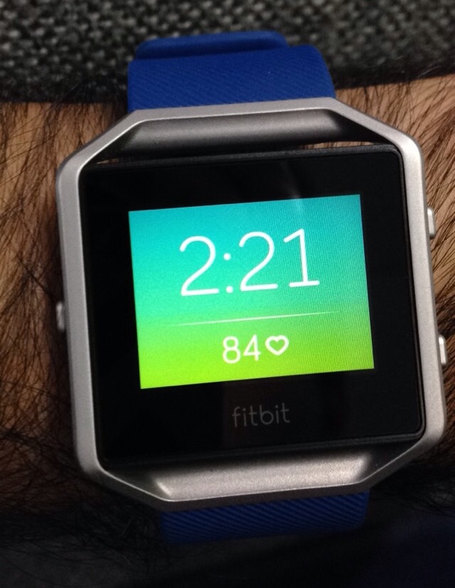 fitbit blaze 24 hour clock