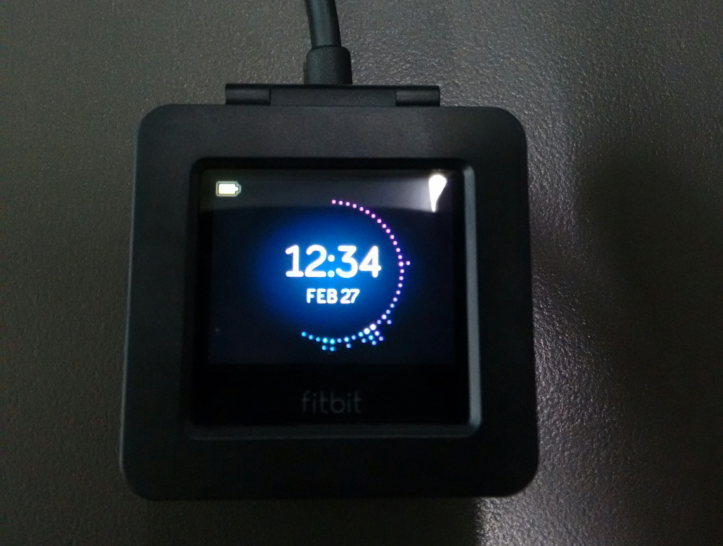 fitbit blaze charger not working