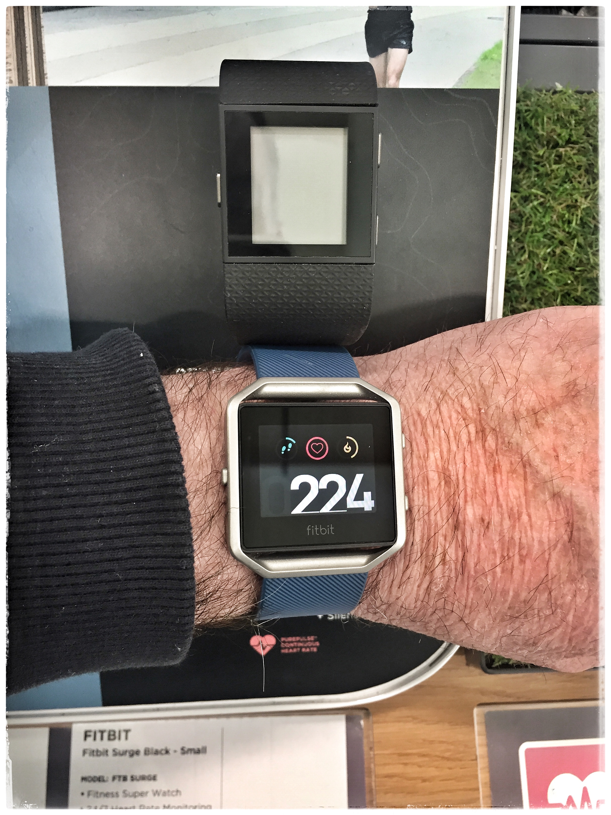 Fitbit blaze screen discount size in mm