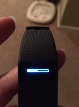 fitbit charge hr no display