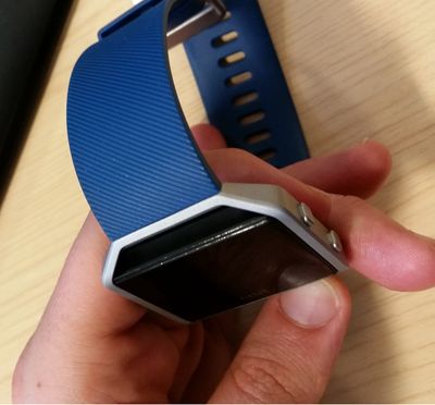 Fitbit blaze vs online ionic