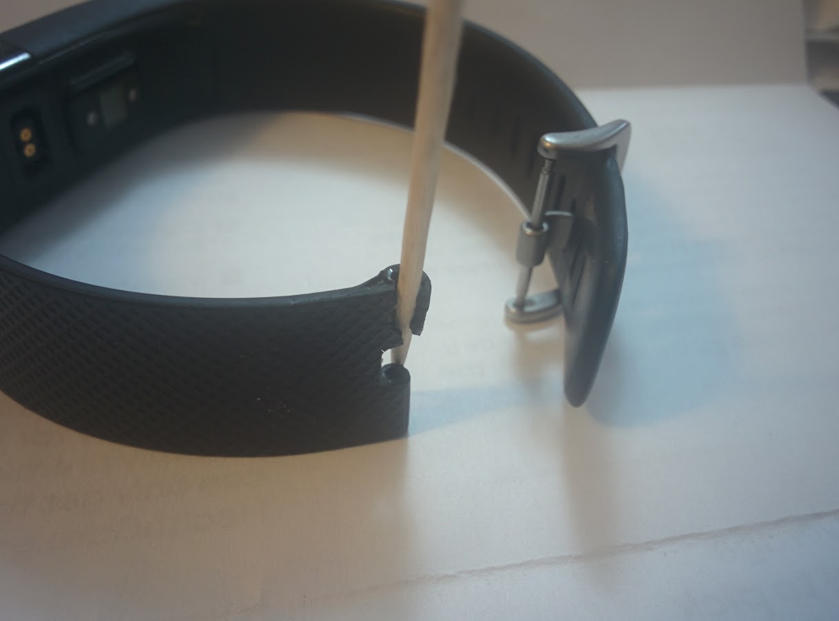 My fitbit best sale band broke