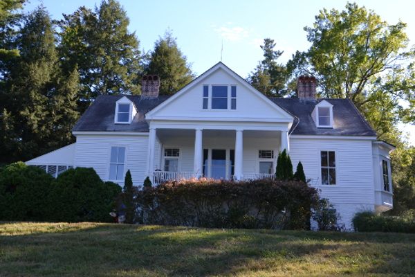 Carl-Sanburg-Home-Small.JPG
