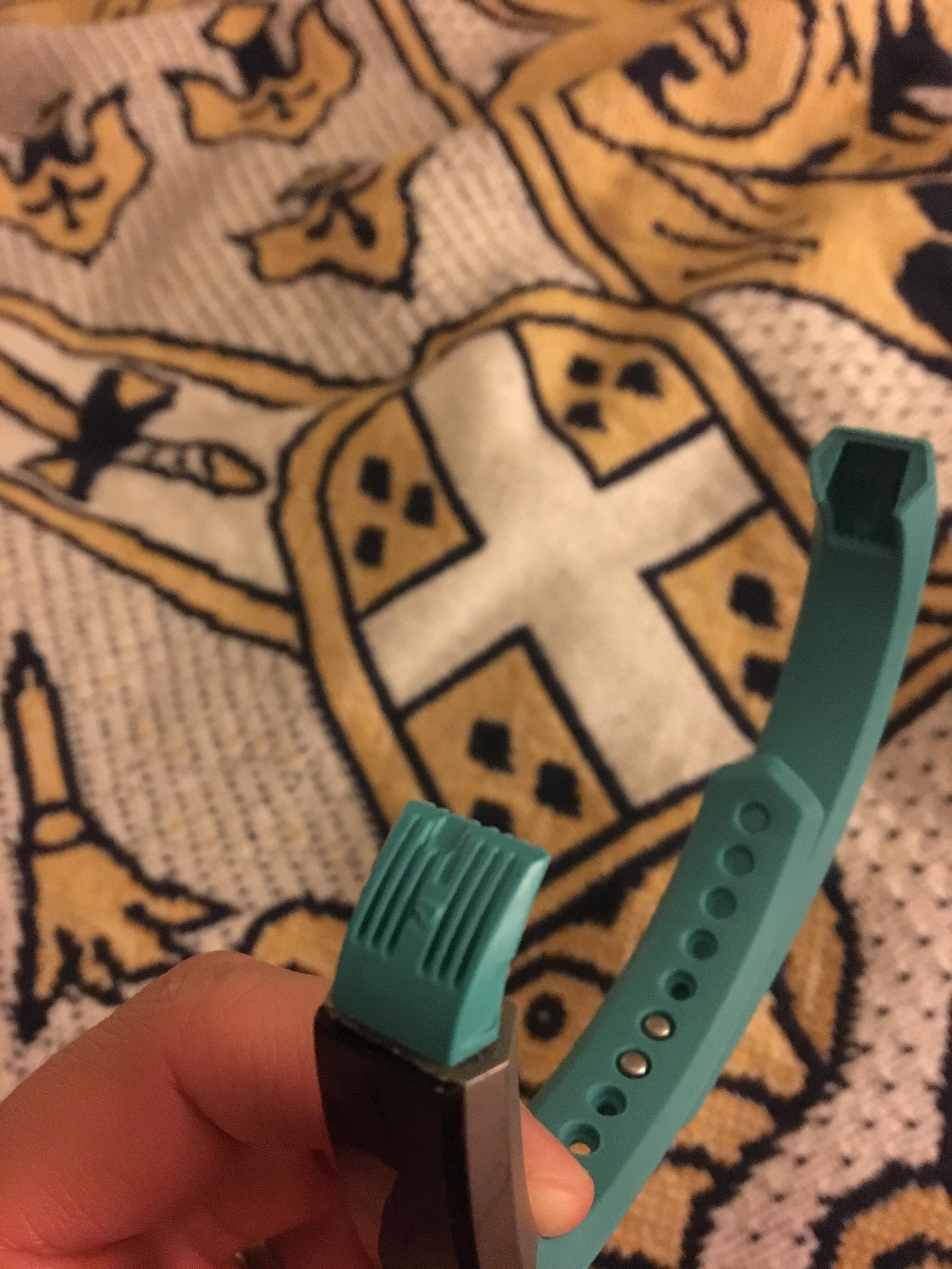 fitbit wristband broken
