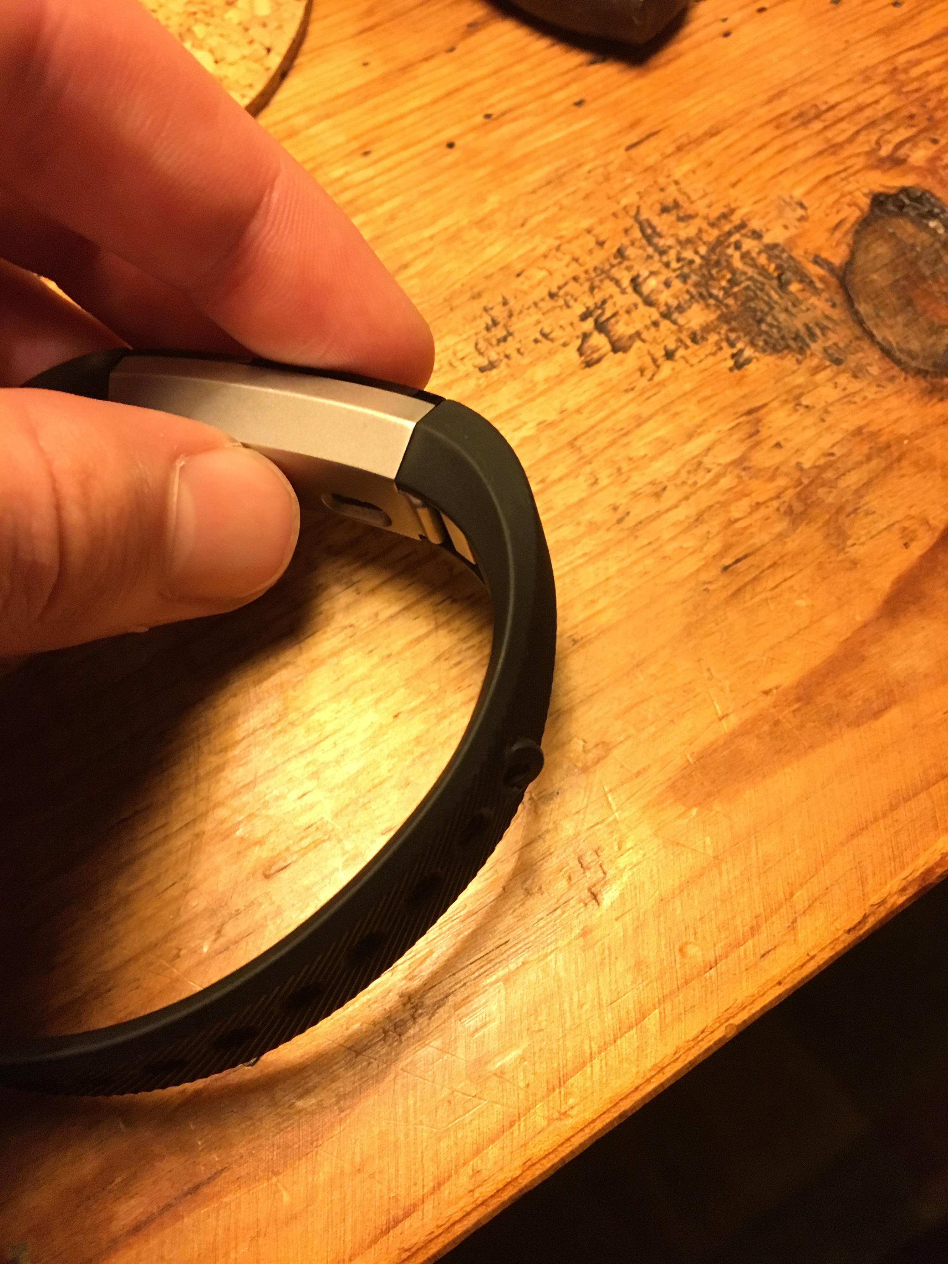 fitbit wristband broken