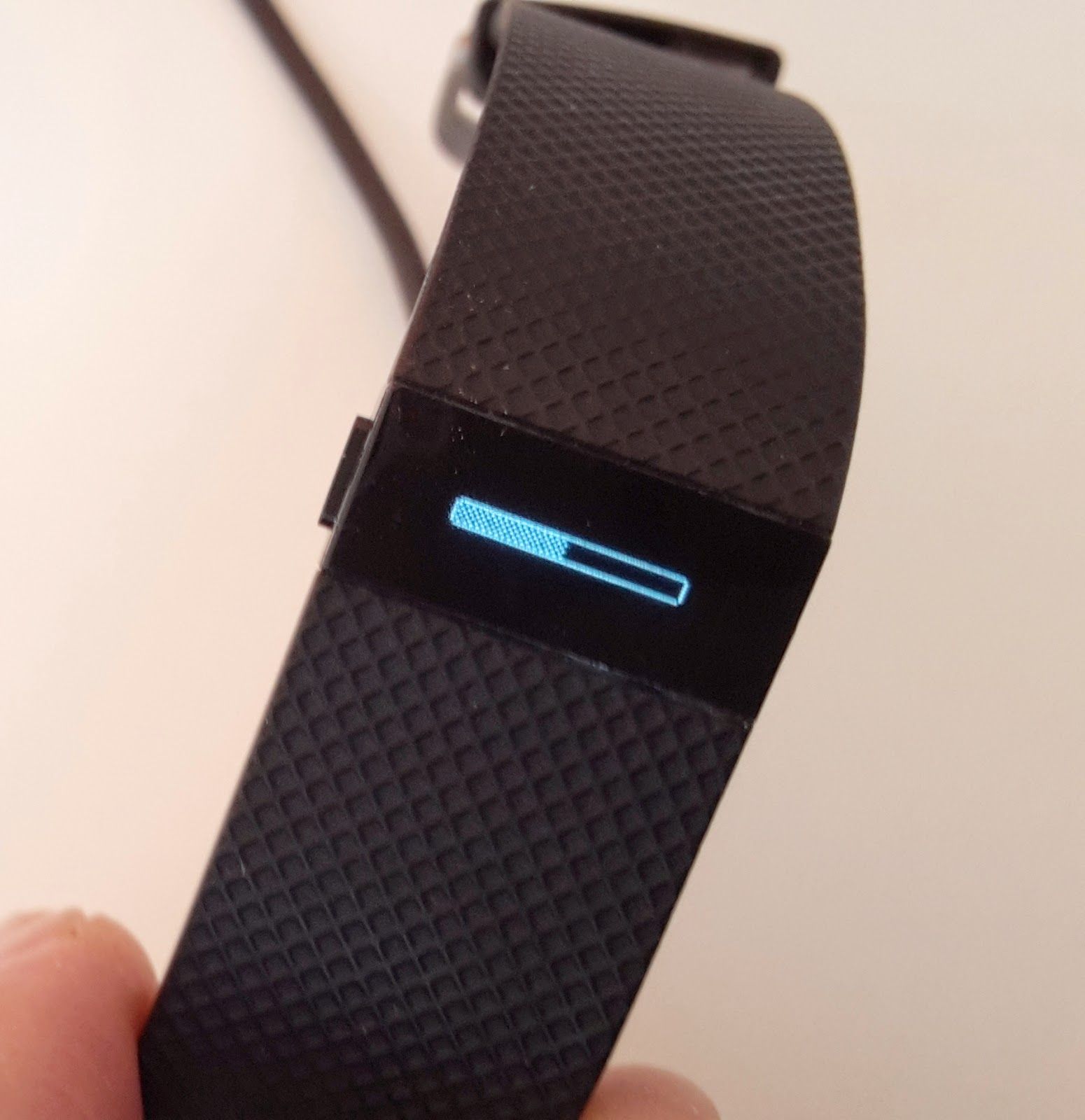 my fitbit charge 3 is frozen
