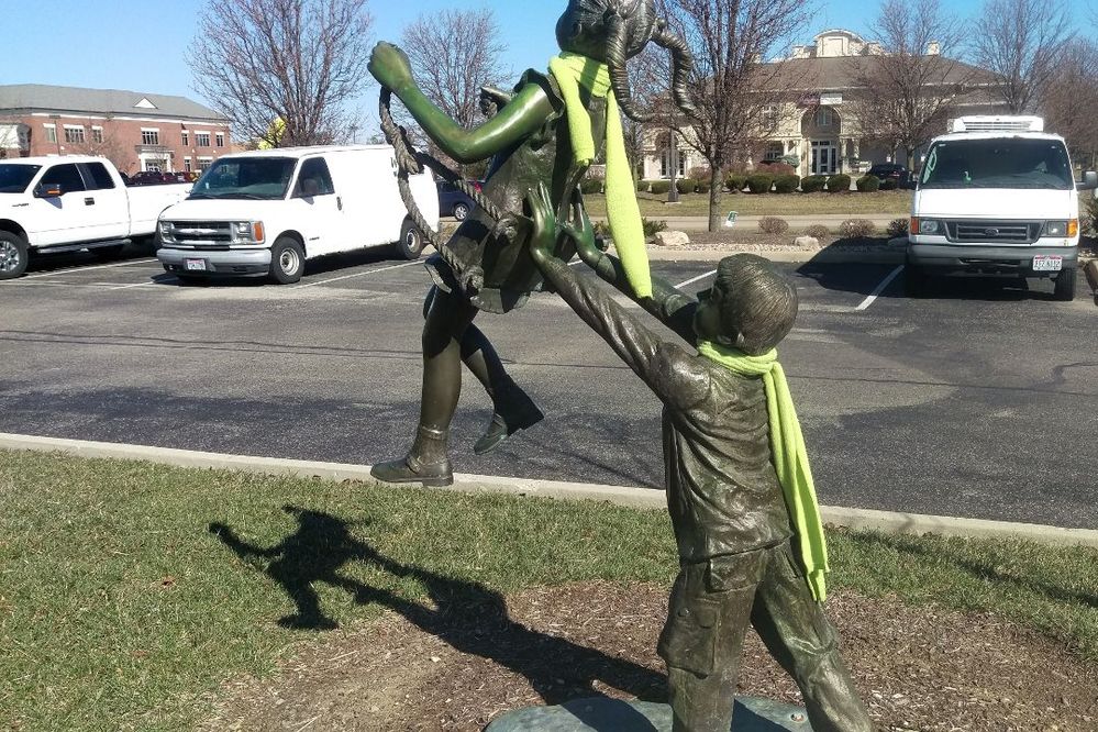 Swing_Statue.jpg