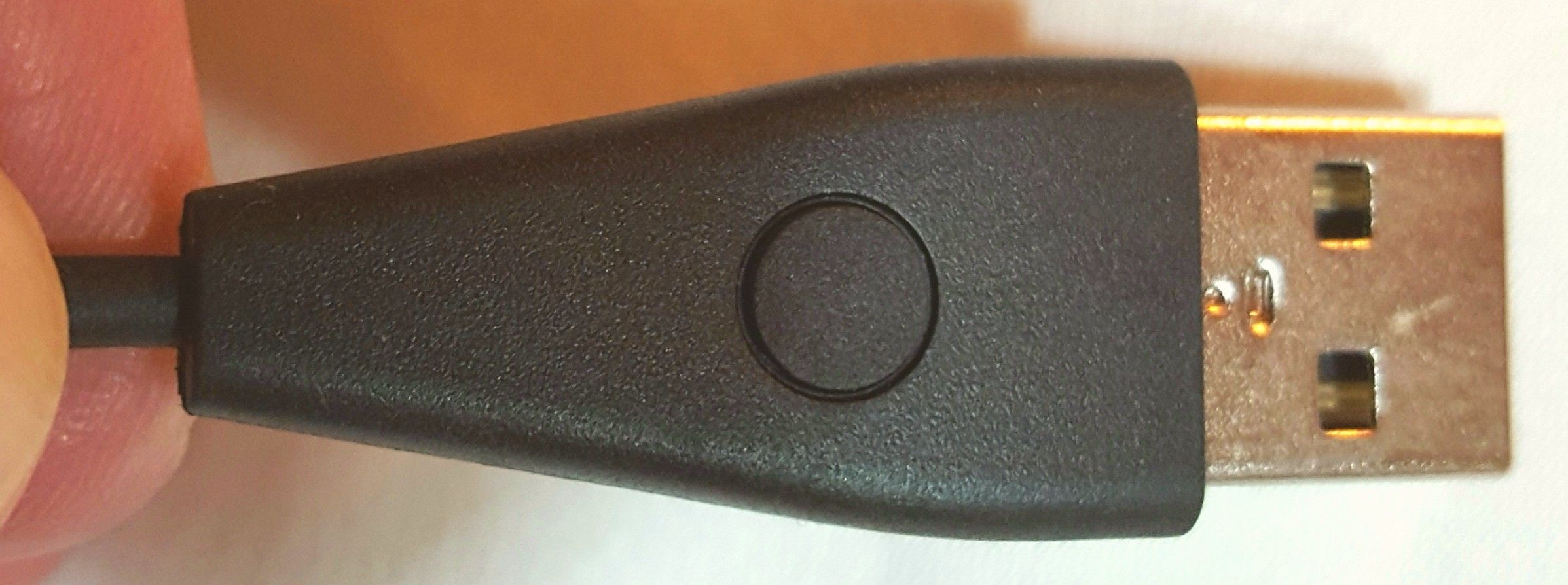 button on fitbit charger